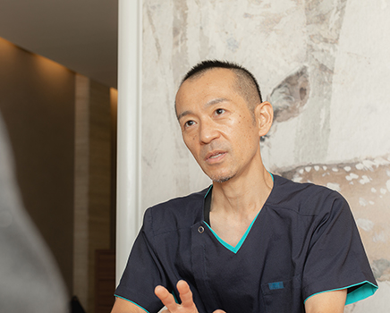 金属アレルギーにも配慮し、選択肢を広げる提案型診療