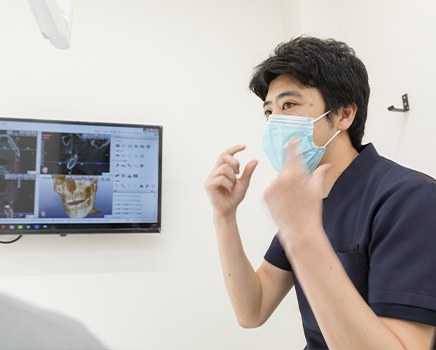 若い時期の抜歯で痛みと腫れを最小化